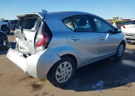 2015 Toyota Prius C Two из США, поврежденный, VIN JTDKDTB32F1110461